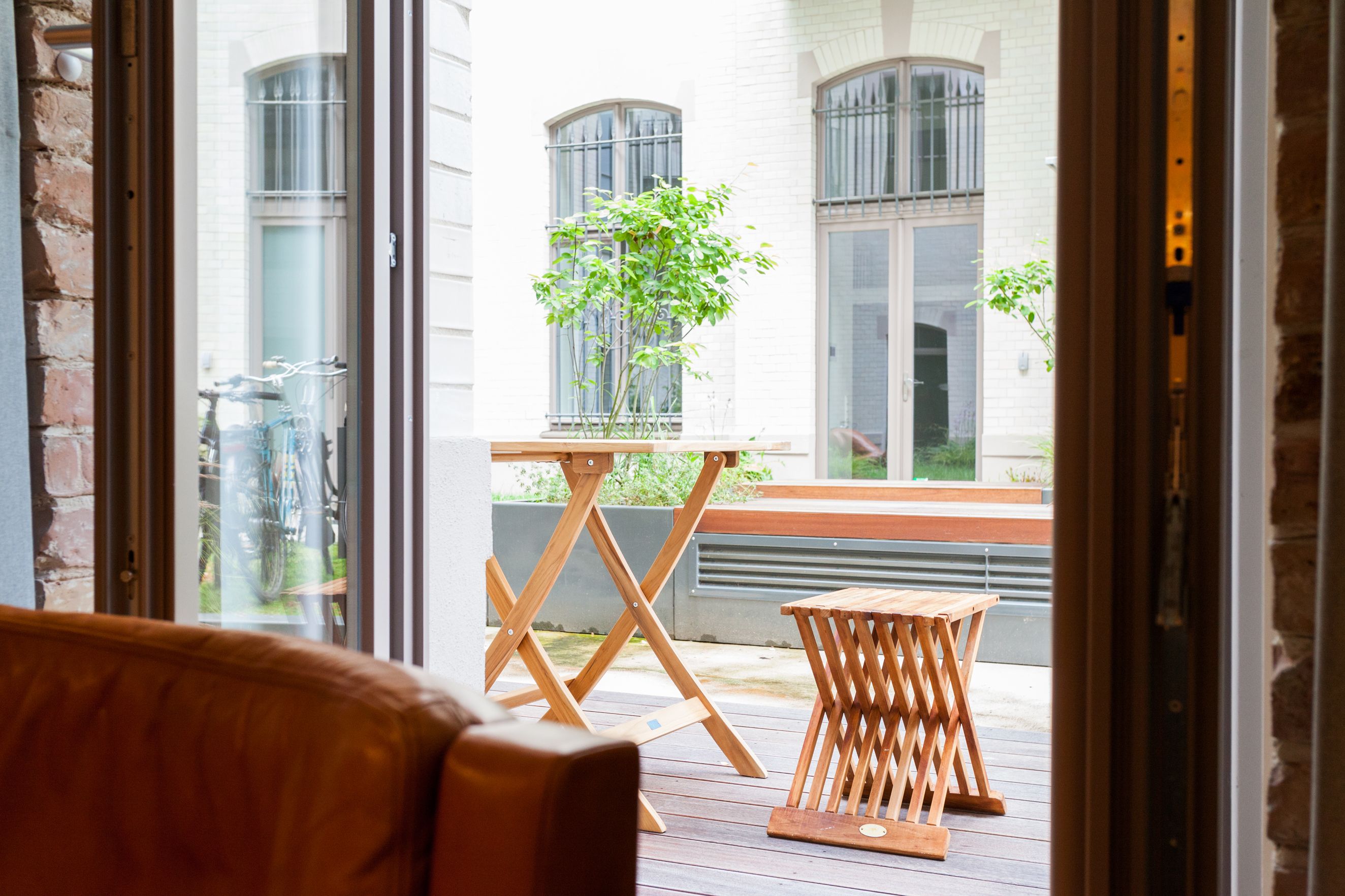 BERLINLOFTS UG logo