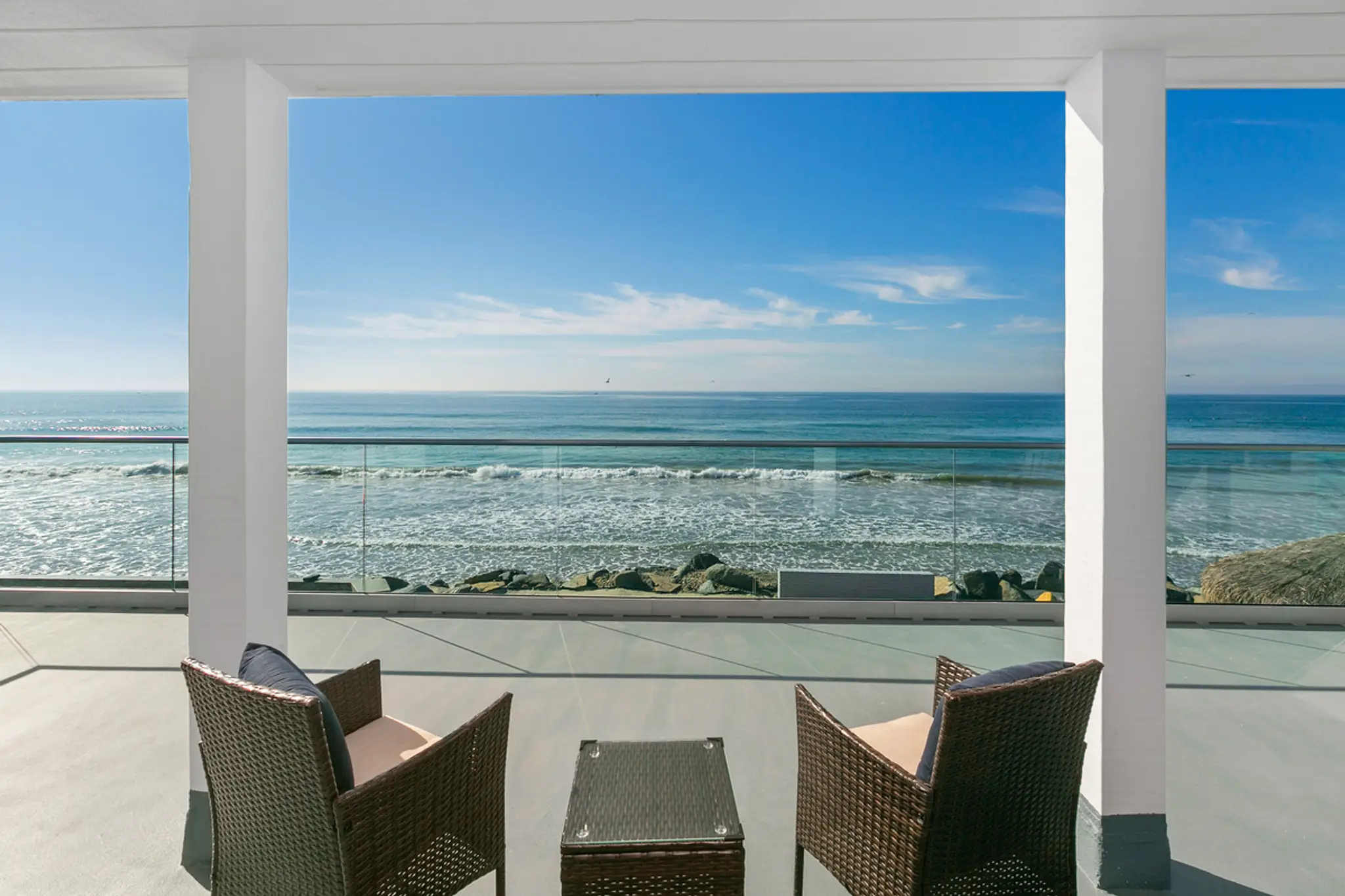 Gallery Detail: Beachfront Vacation Rentals In Oceanside Ca