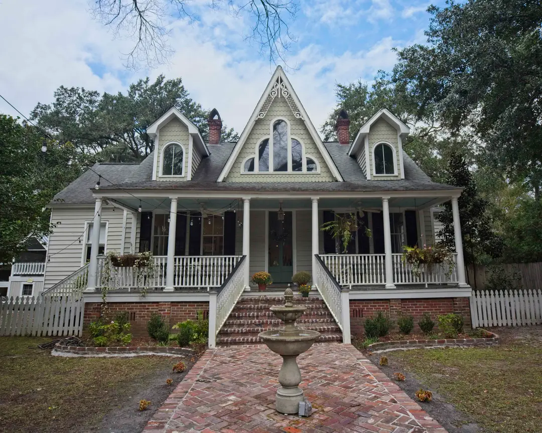Home — Chick Inn on Main