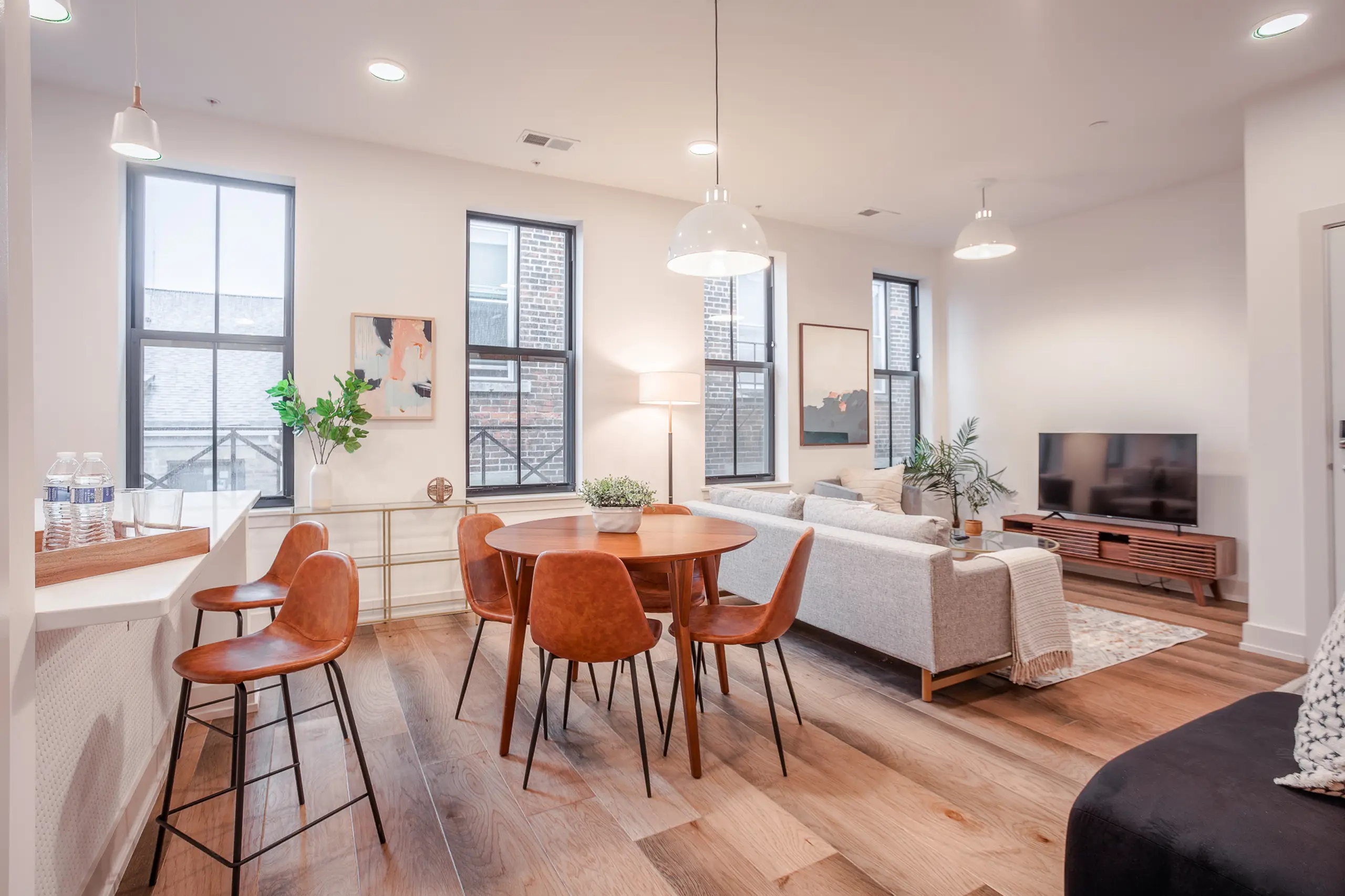 Home — Piece of Home Stays • Short Term Furnished Rentals Cincinnati