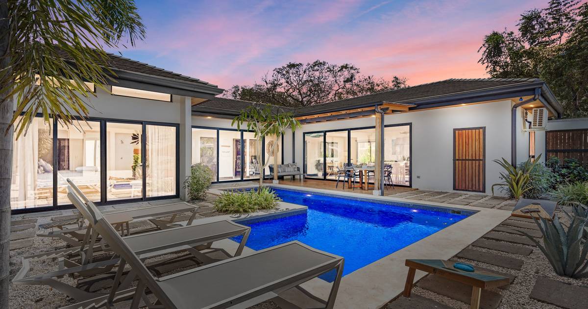Reef Properties Book Now — Outer Reef Properties