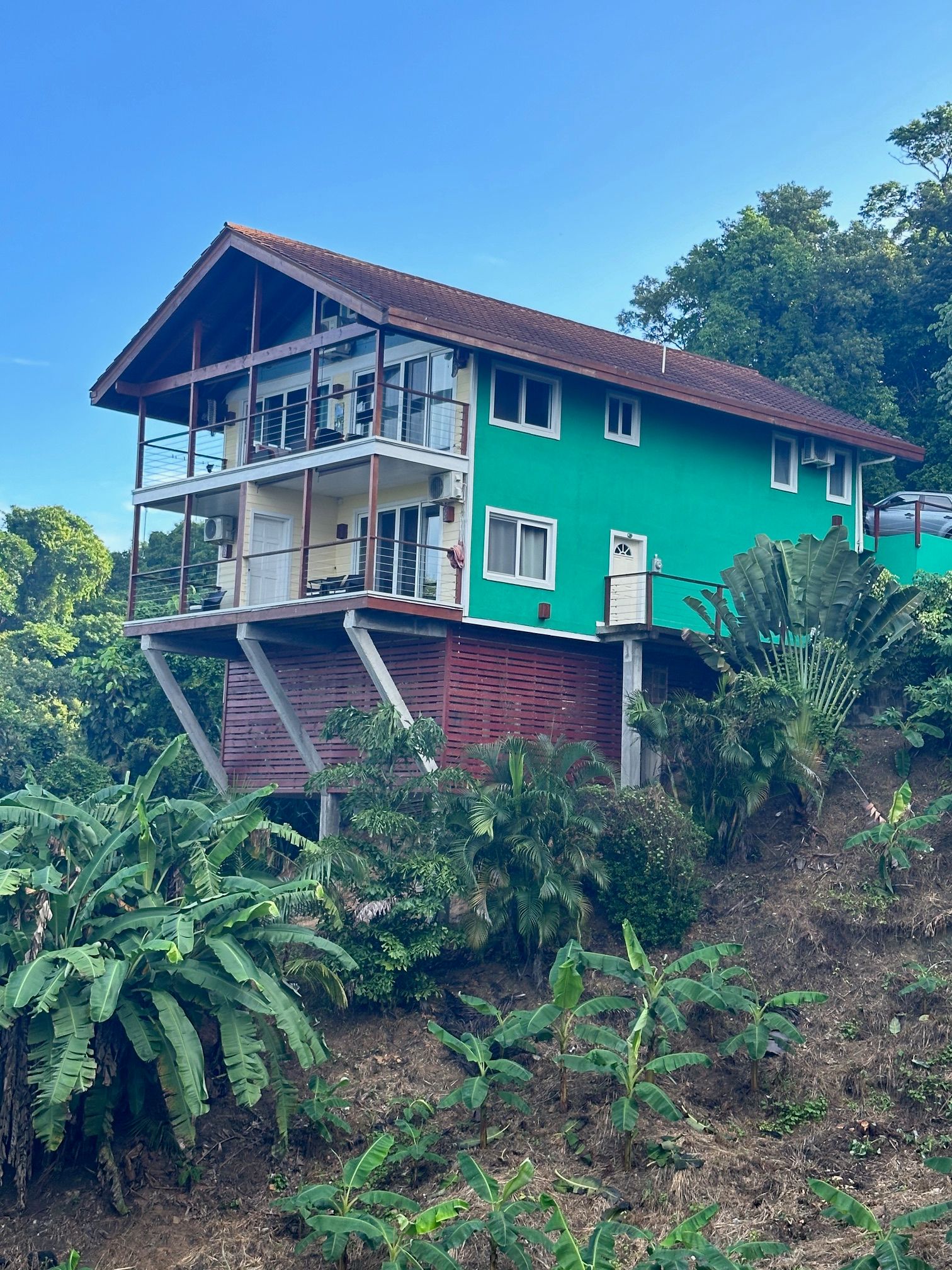 Luxury Lodging & Suites in West Bay Roatan | Tree Top Suites